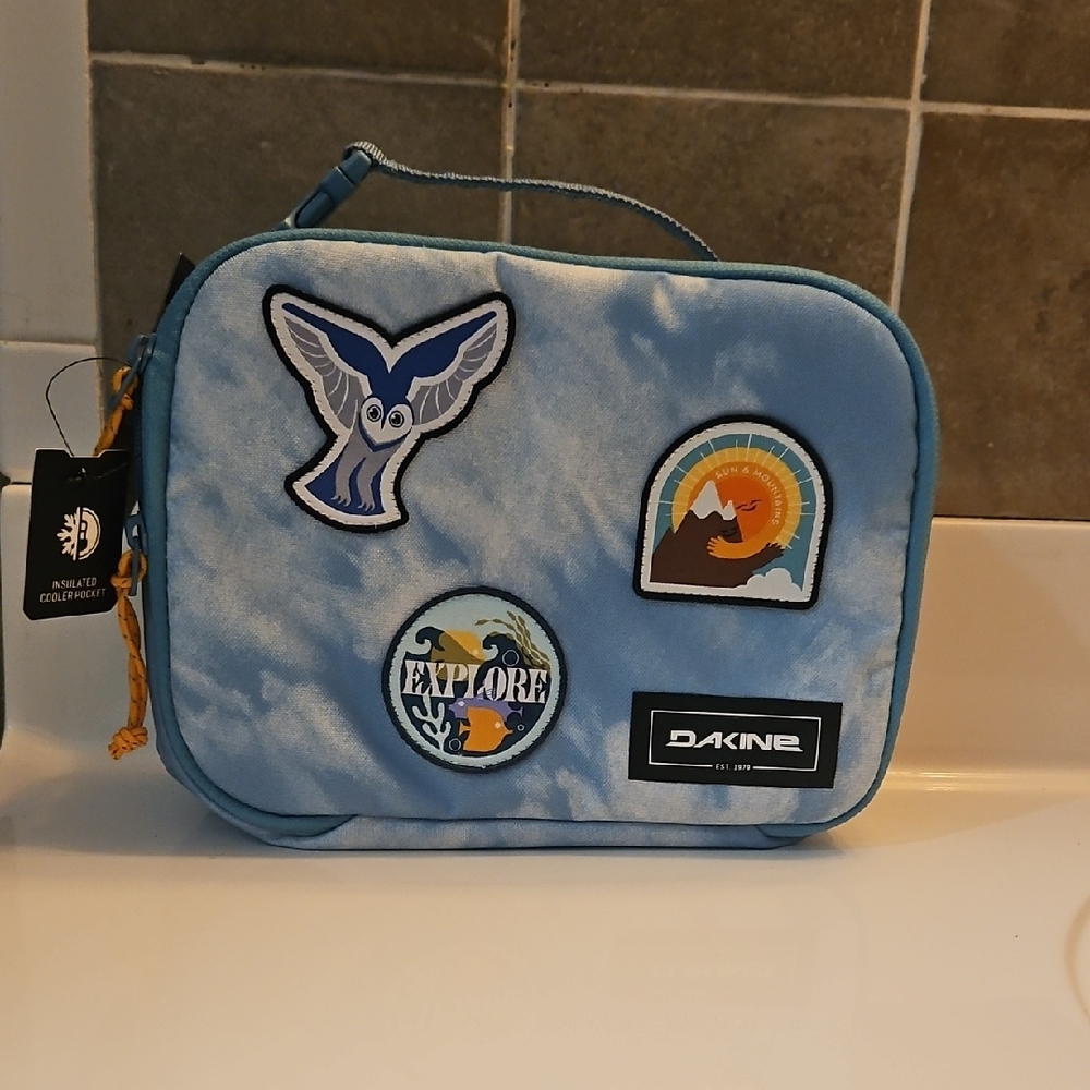 Dakine Sky Blue Nature Vibes Kids Lunch Box 5L Insulated Cooler Pocket